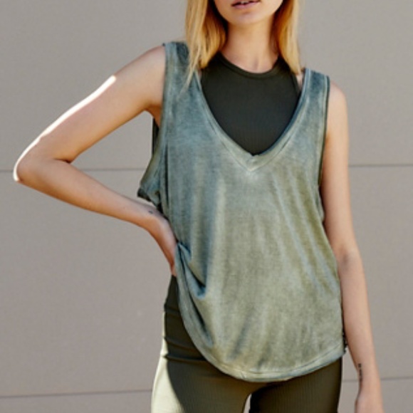 Free People FP Movement Henry Tank in Army XS - Picture 1 of 4
